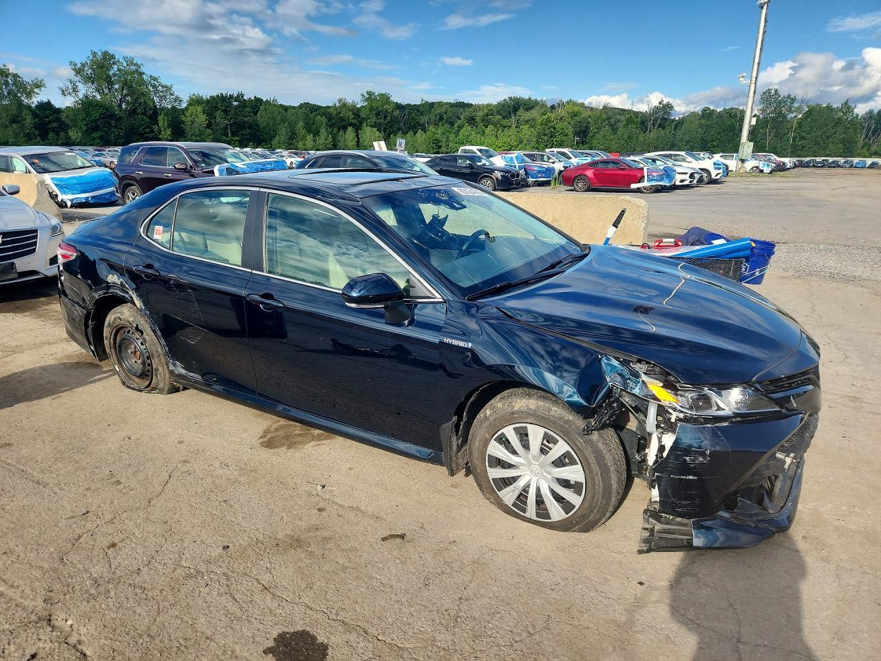 2018 Toyota Camry Le - zdjęcie 4