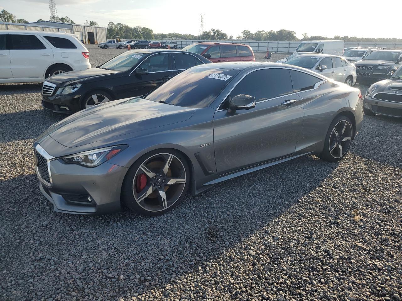 2019 Infiniti Q60 Red Sport 400 - zdjęcie główne