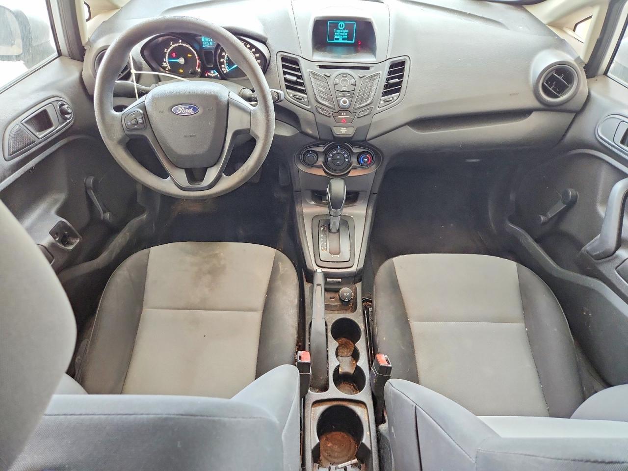2016 Ford Fiesta S - zdjęcie 8