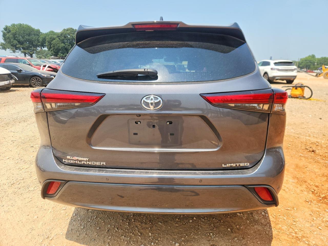 2021 Toyota Highlander Limited - zdjęcie 6