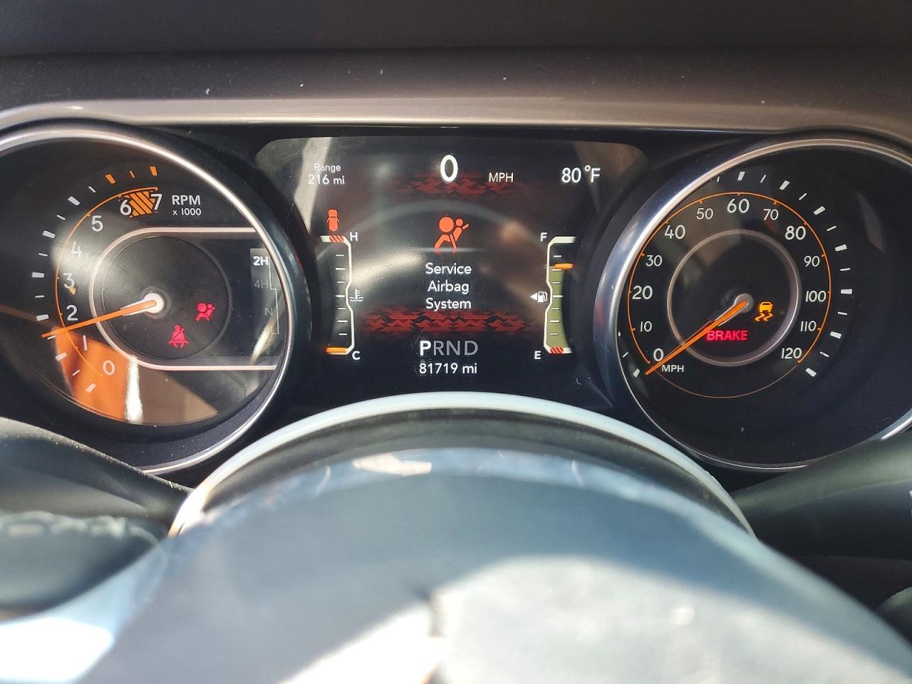 2020 Jeep Wrangler Unlimited Sahara - zdjęcie 9