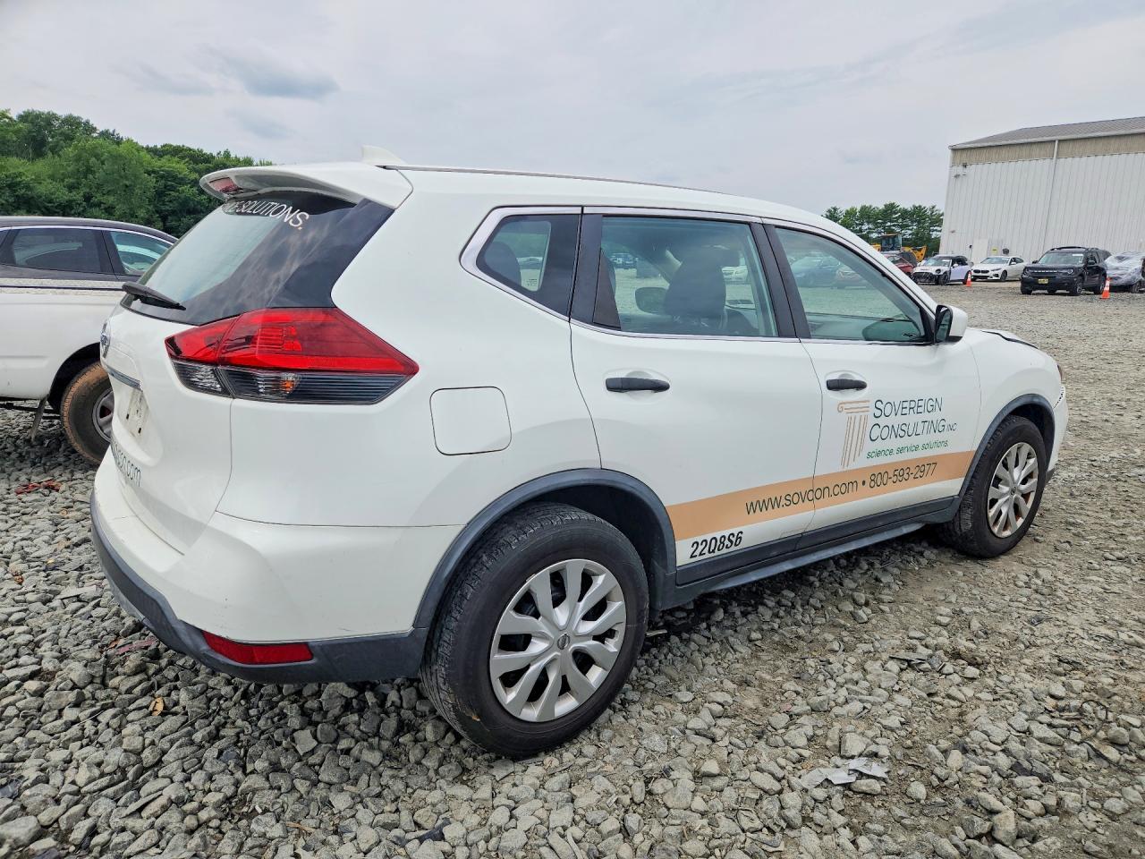 2018 Nissan Rogue S - zdjęcie 3