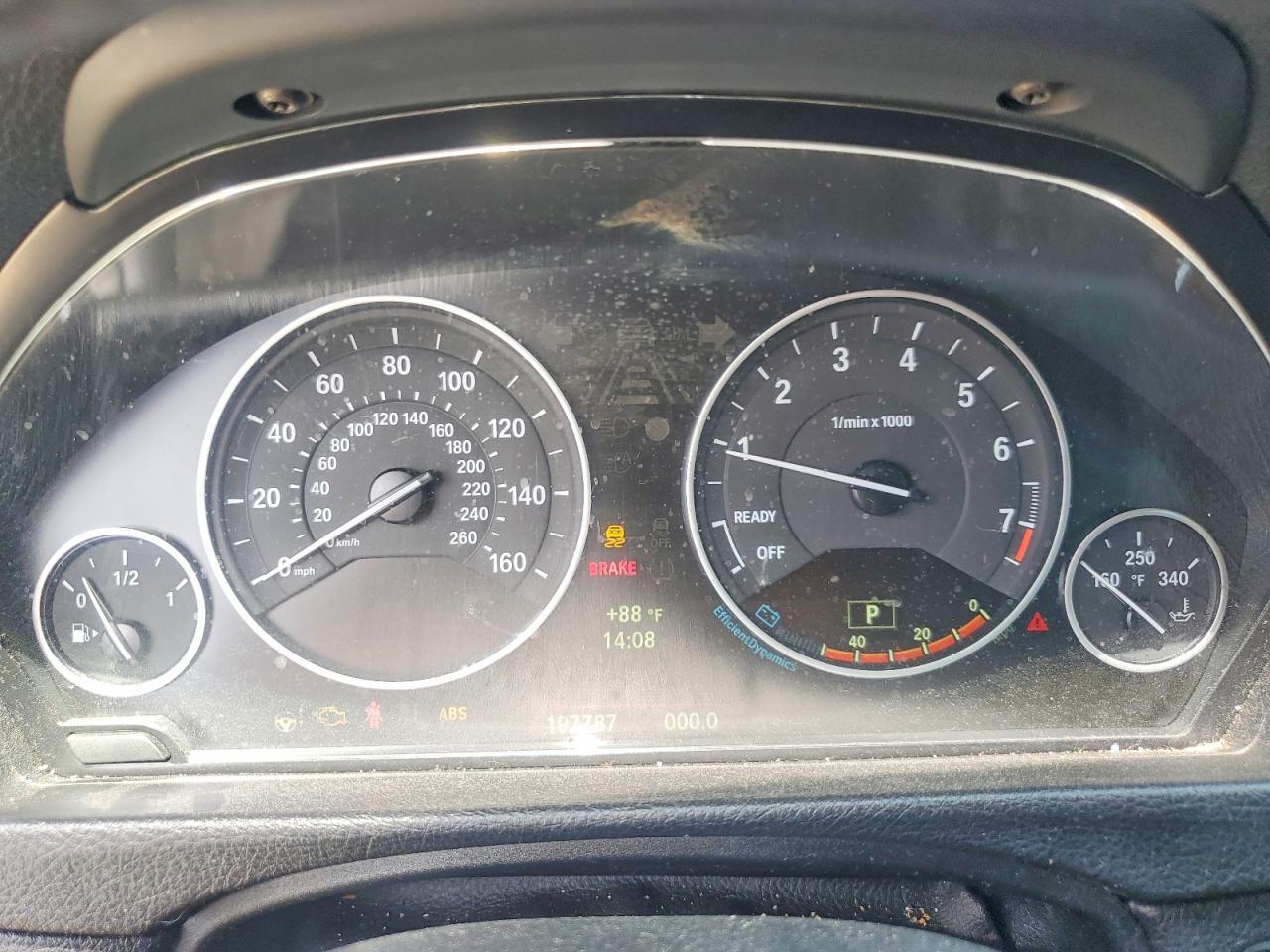 2013 BMW 328 I - zdjęcie 9
