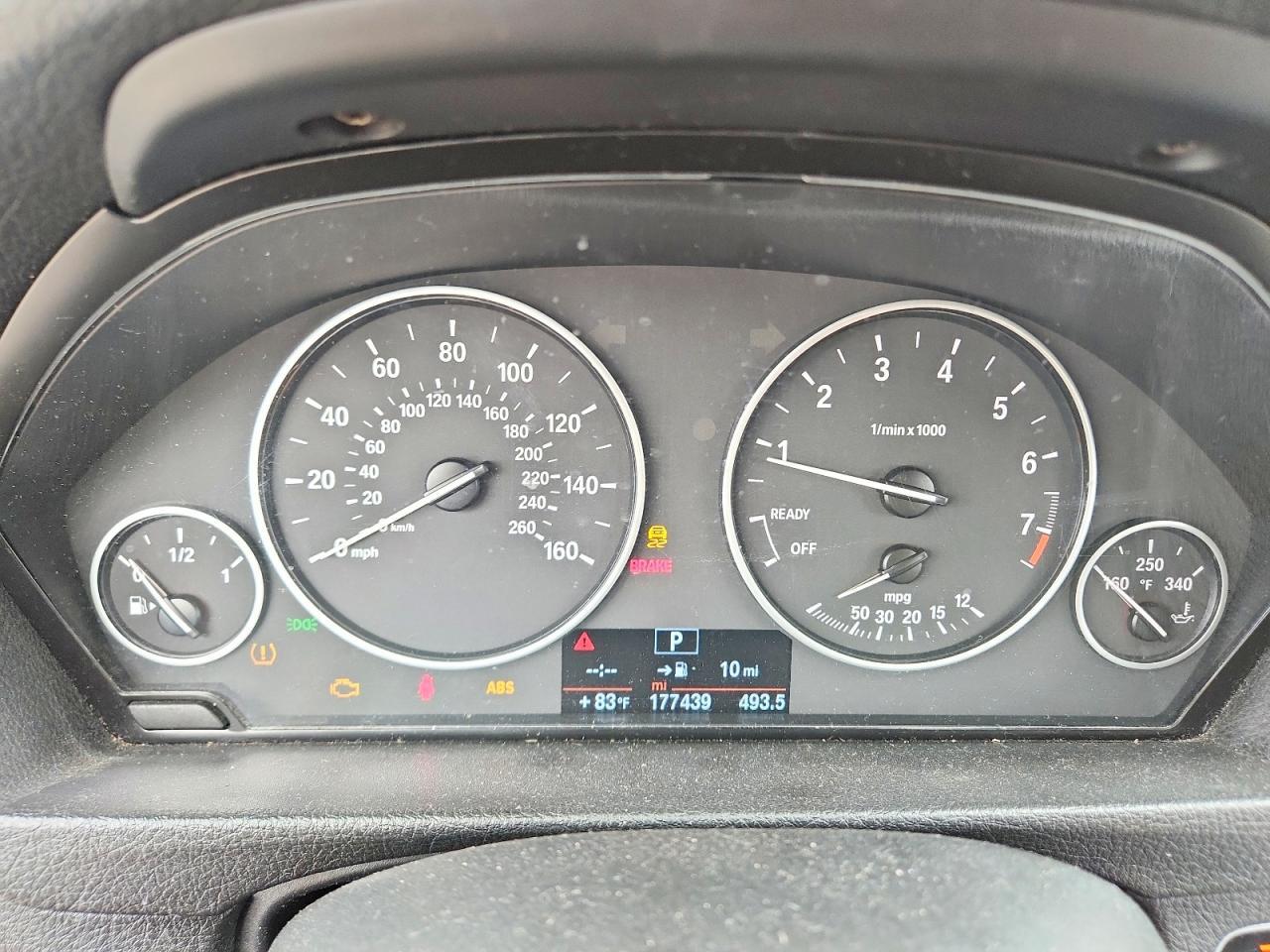 2014 BMW 320 I xDrive - zdjęcie 9