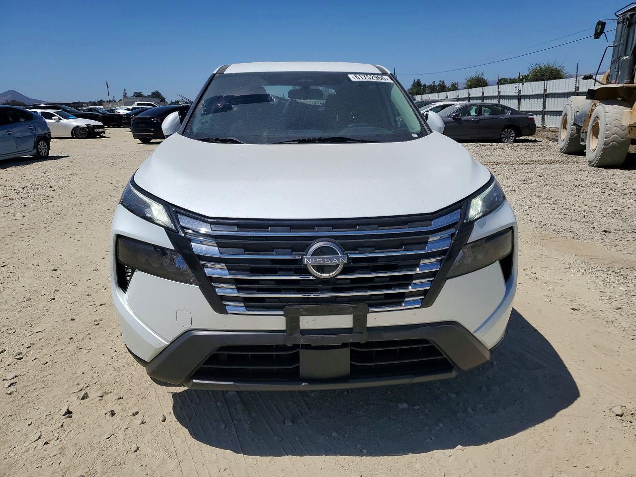 2024 Nissan Rogue Sv - zdjęcie 5