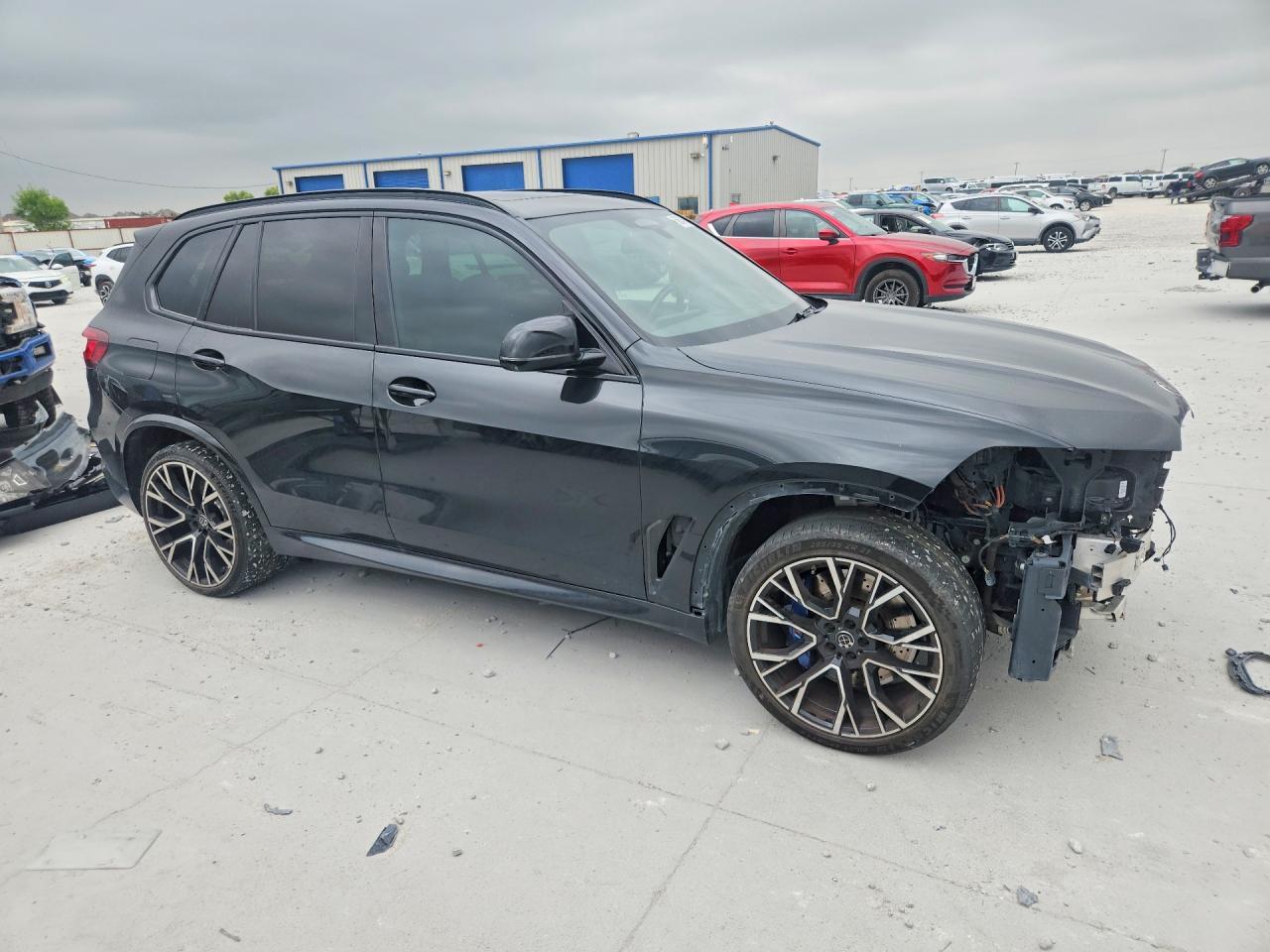 2021 BMW X5 M - zdjęcie 4