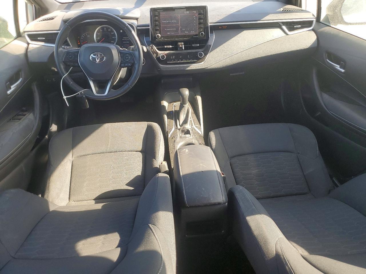 2022 Toyota Corolla Hatchback Se - zdjęcie 8