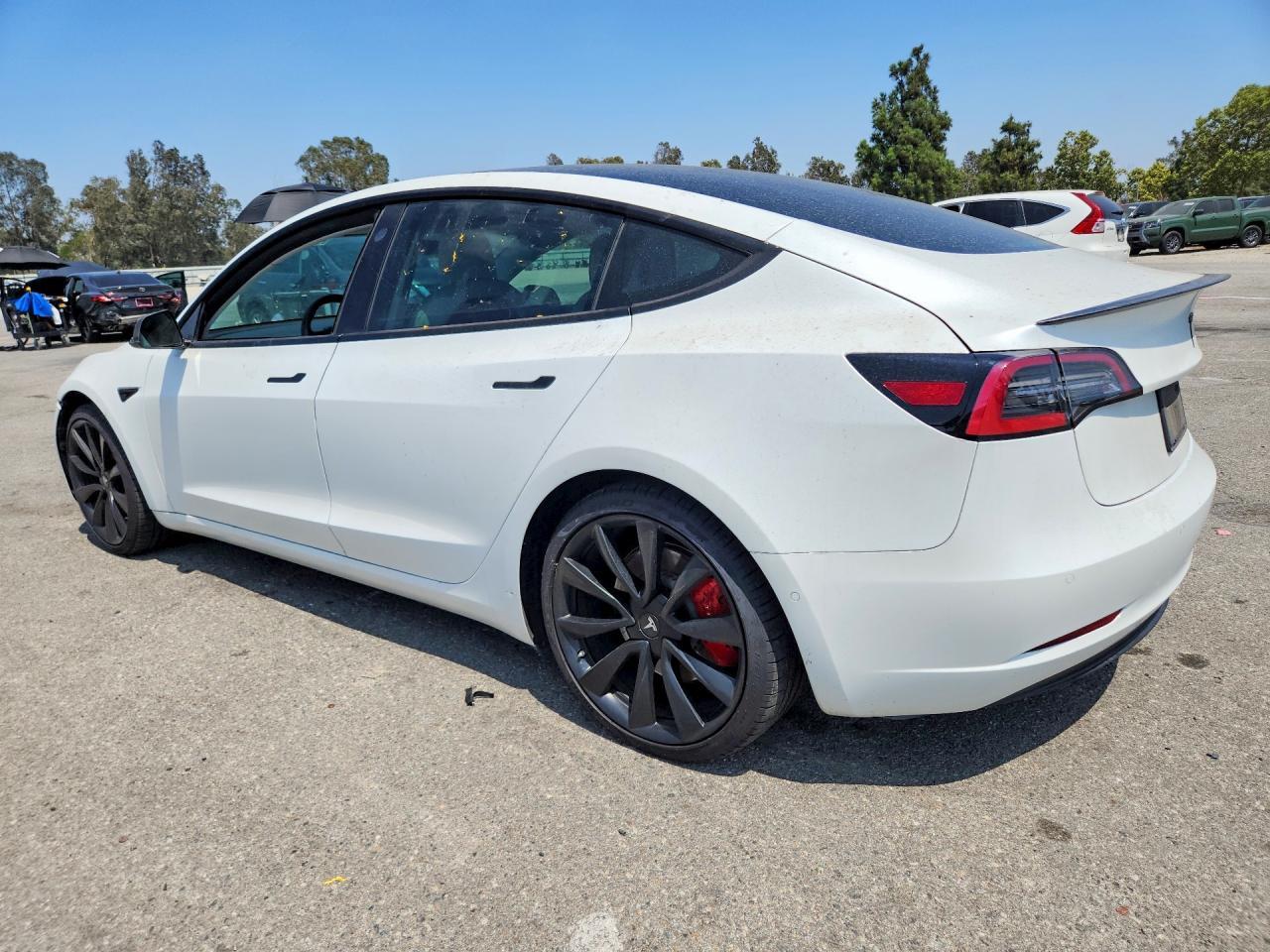 2019 Tesla Model 3 - zdjęcie 2