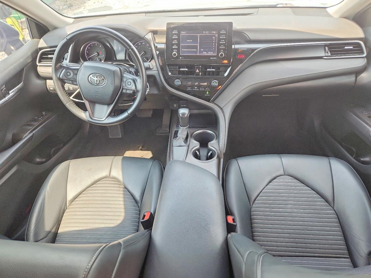 2021 Toyota Camry Se - zdjęcie 8