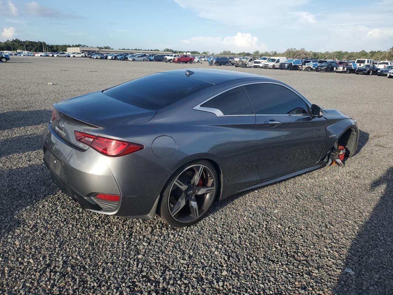 2019 Infiniti Q60 Red Sport 400 - zdjęcie 3