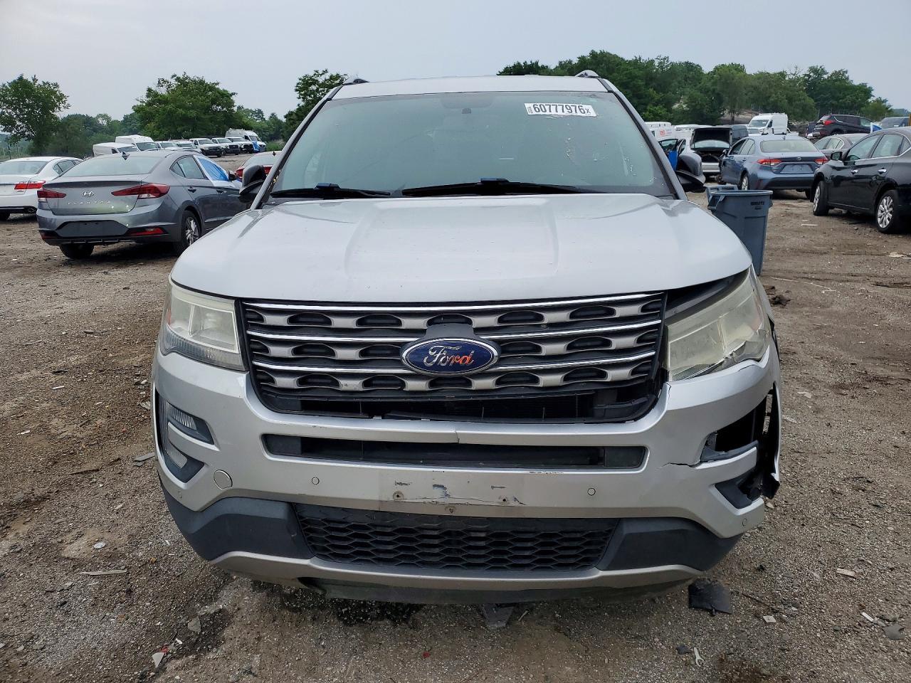 2017 Ford Explorer Xlt - zdjęcie 5