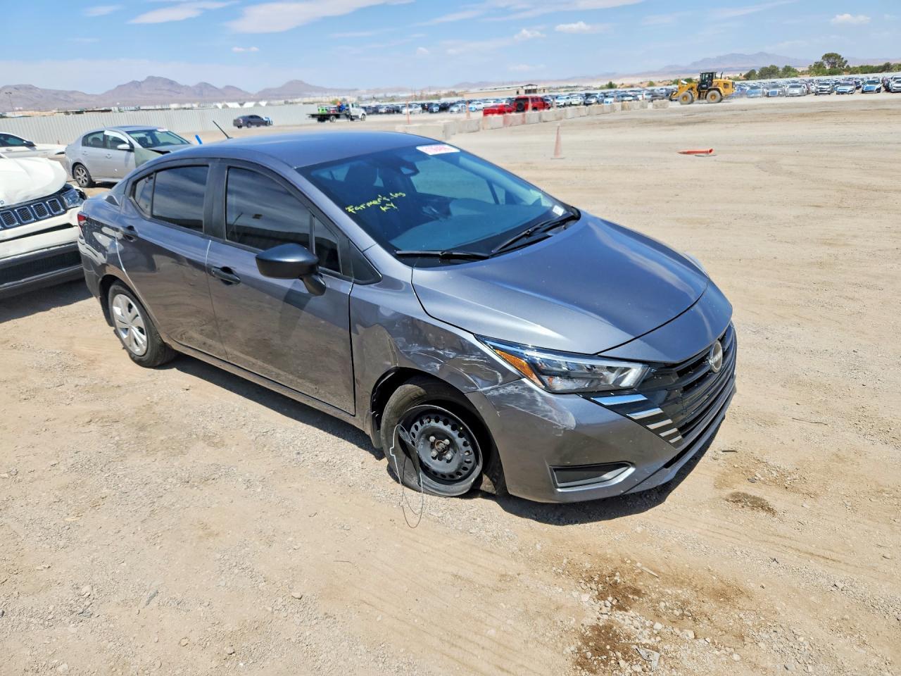 2025 Nissan Versa S - zdjęcie 4