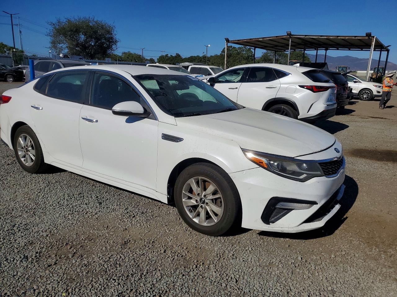 2019 Kia Optima Lx - zdjęcie 4