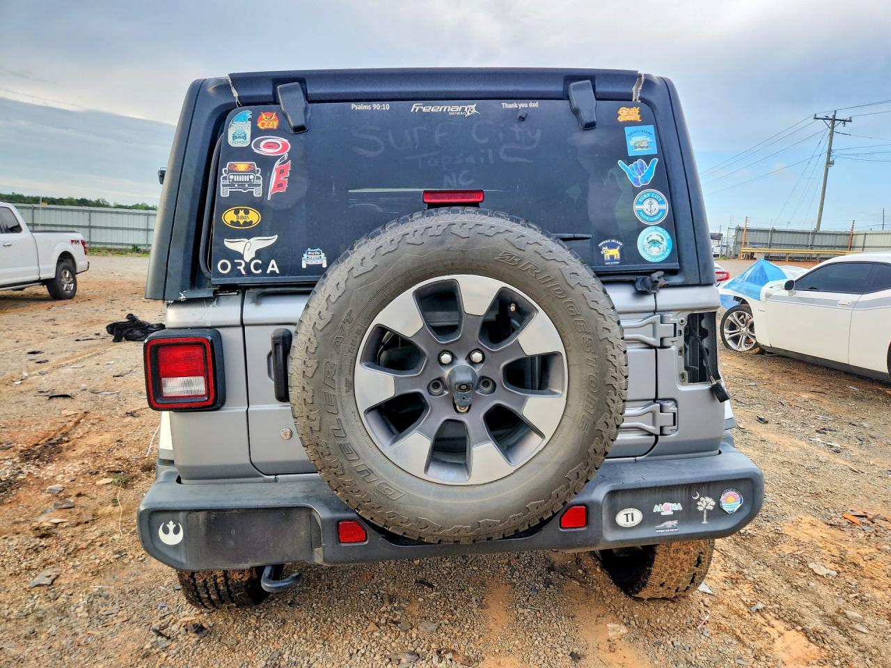2018 Jeep Wrangler Unlimited Sahara - zdjęcie 6