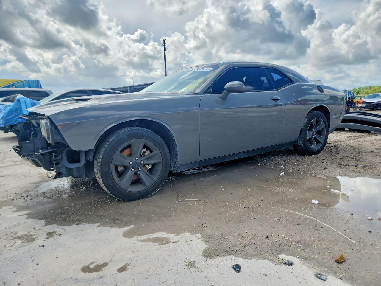 2017 Dodge Challenger Sxt - zdjęcie główne