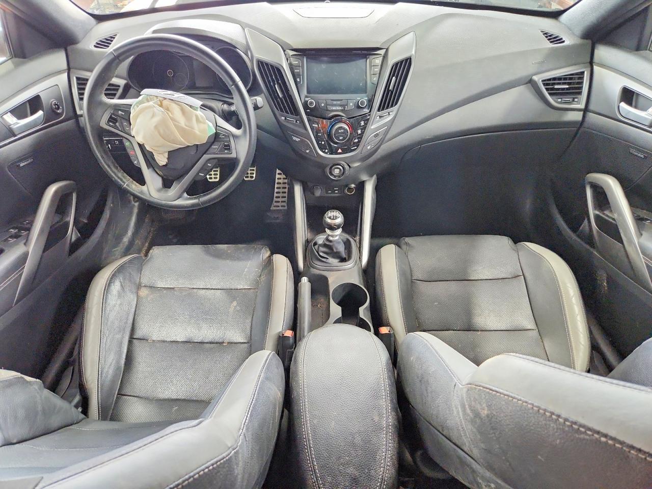 2016 Hyundai Veloster Turbo - zdjęcie 8