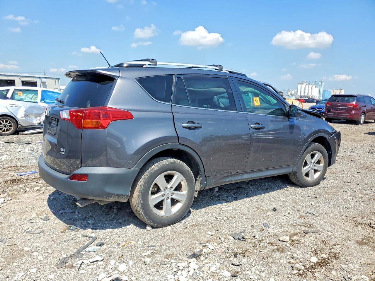 2013 Toyota Rav4 Xle - zdjęcie 3