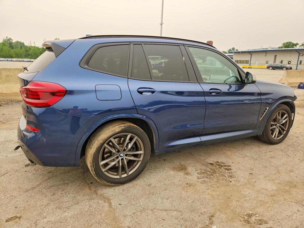 2020 BMW X3 xDrivem40I - zdjęcie 3