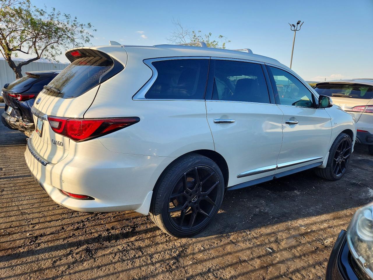2020 Infiniti Qx60 Luxe - zdjęcie 3