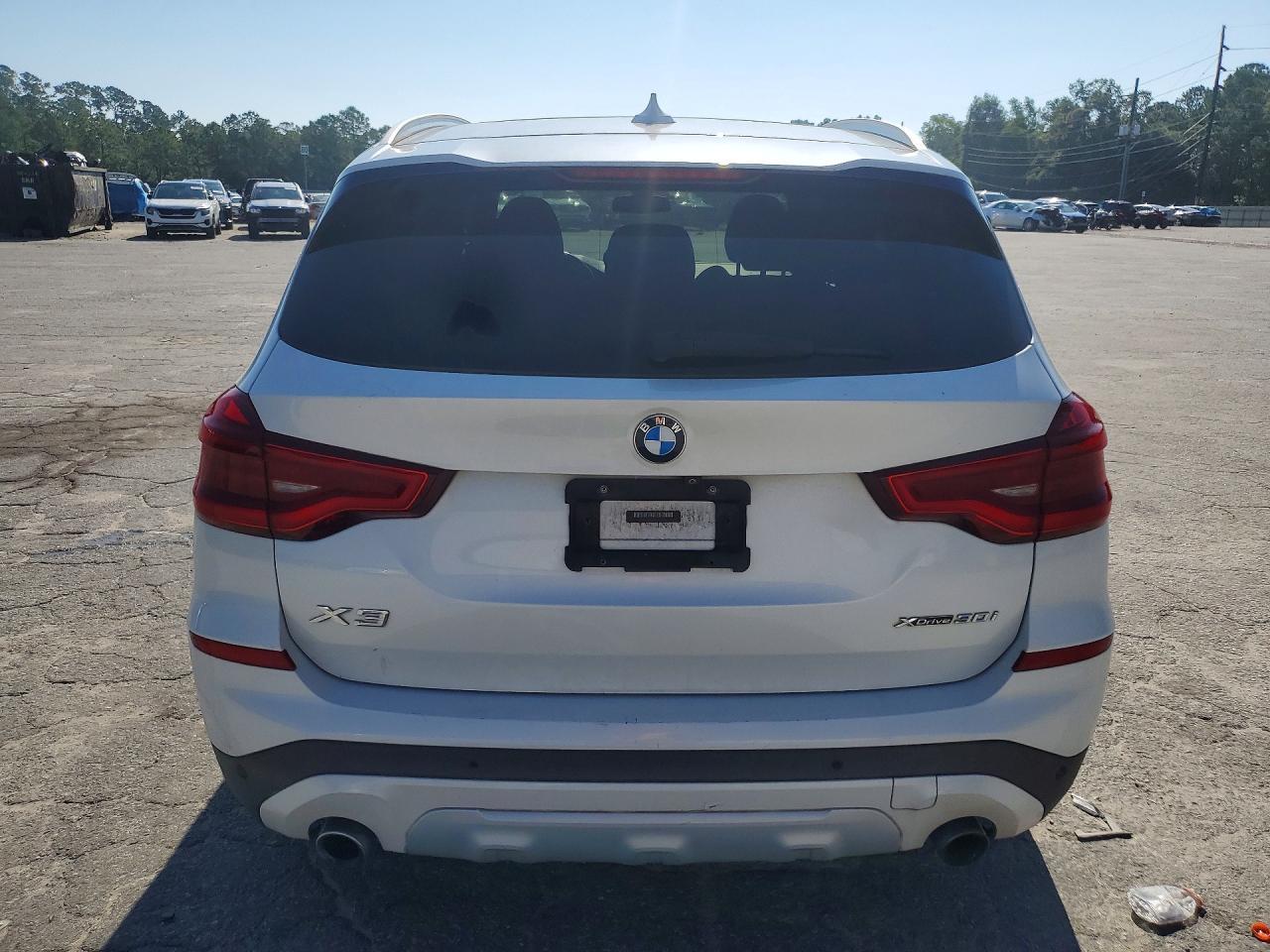 2018 BMW X3 xDrive30I - zdjęcie 6