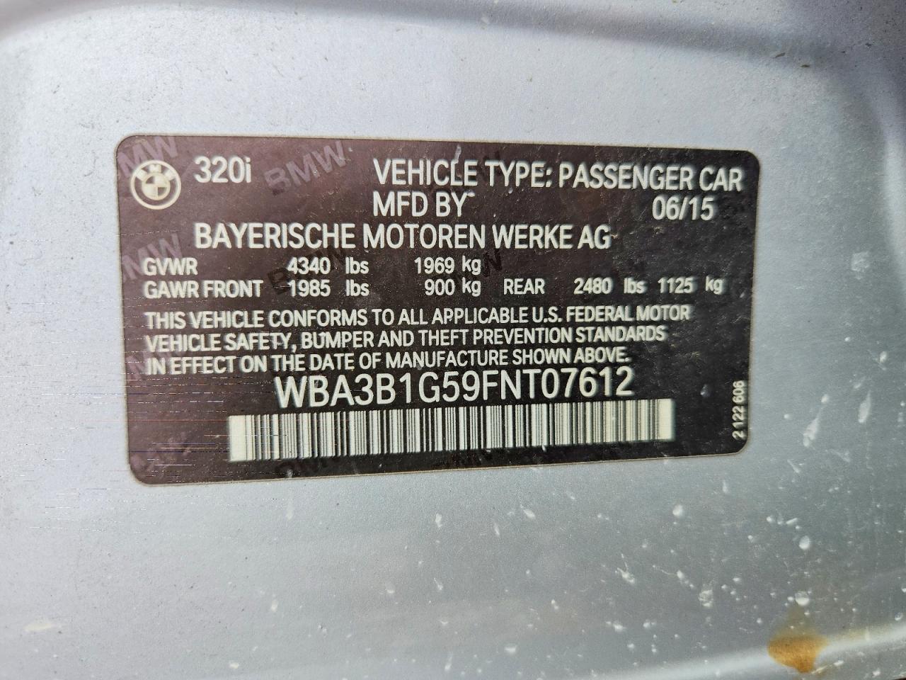 2015 BMW 320 I - zdjęcie 12