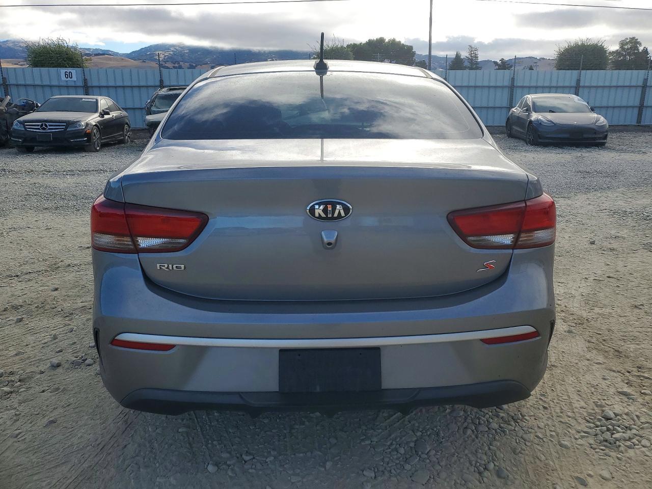 2021 Kia Rio S - zdjęcie 6
