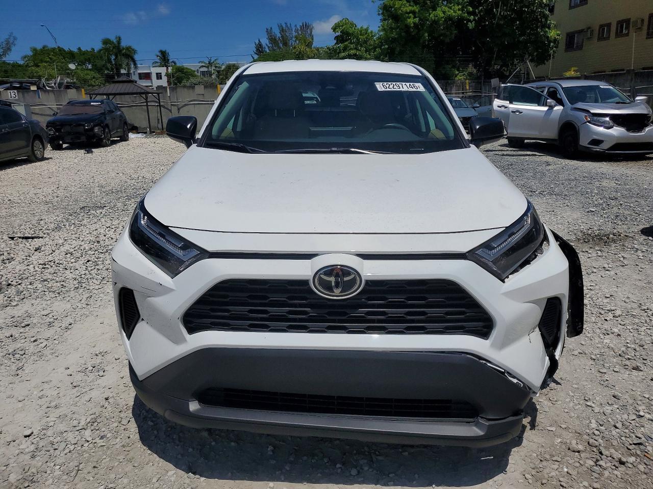 2025 Toyota Rav4 Le - zdjęcie 9