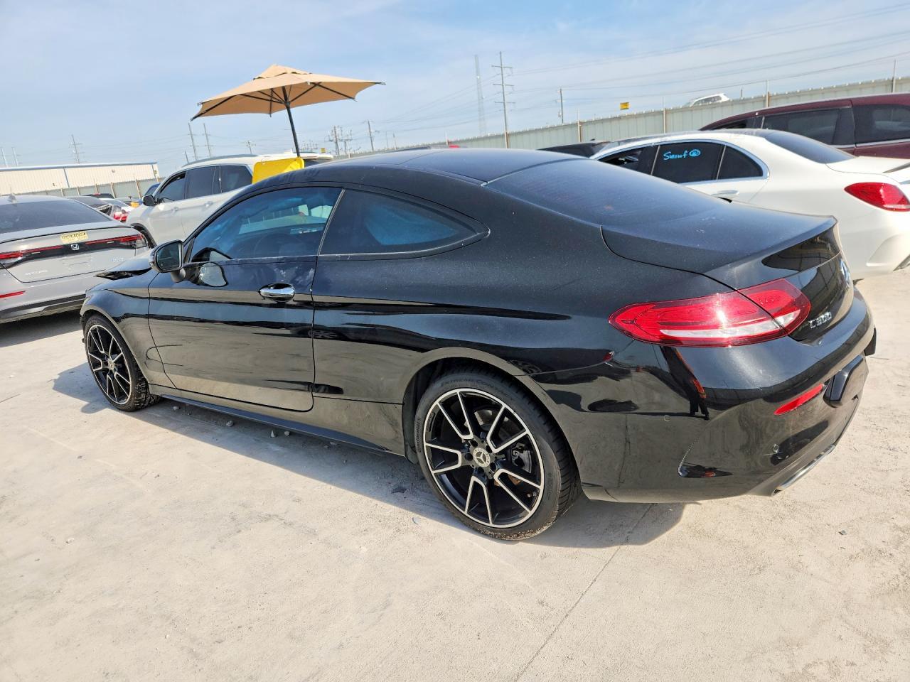 2021 Mercedes-Benz C 300 - zdjęcie 2