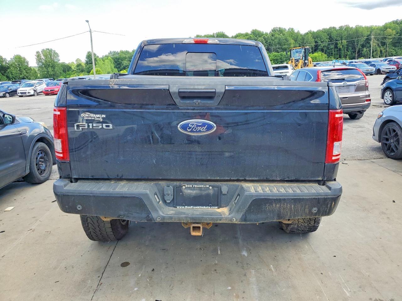 2016 Ford F150 Supercrew - zdjęcie 6