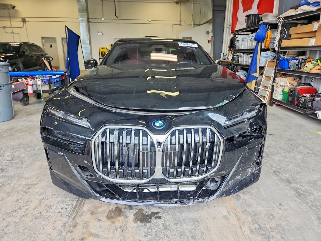 2024 BMW I7 xDrive60 - zdjęcie 5