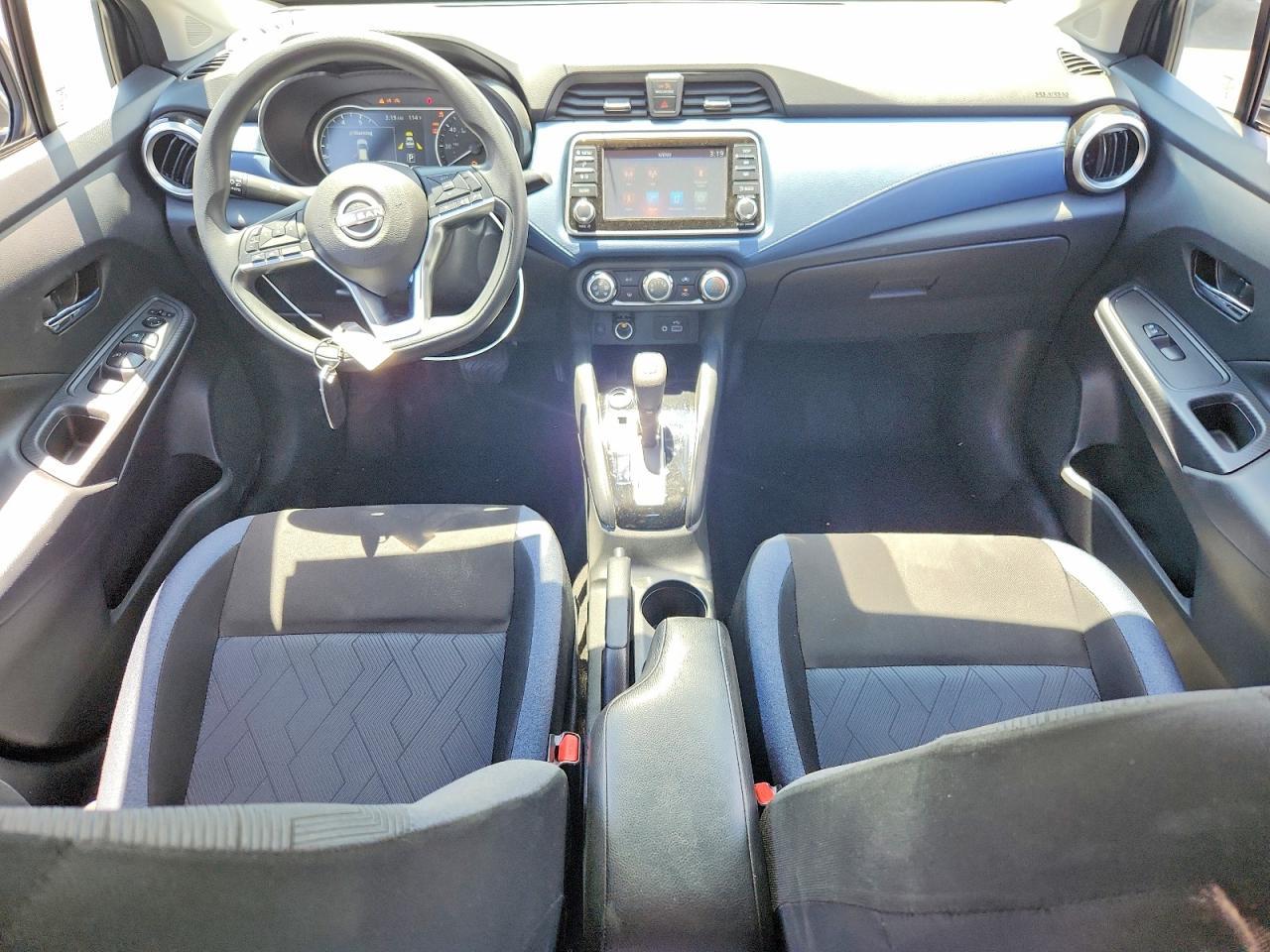 2025 Nissan Versa Sv - zdjęcie 8
