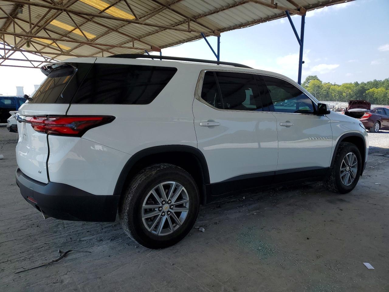 2023 Chevrolet Traverse Lt - zdjęcie 3