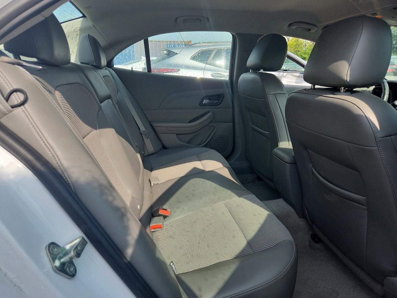 2014 Chevrolet Malibu 1Lt - zdjęcie 10