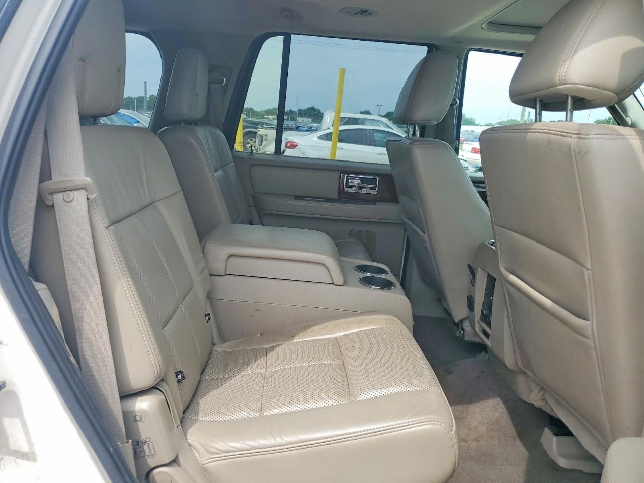 2013 Lincoln Navigator - zdjęcie 11