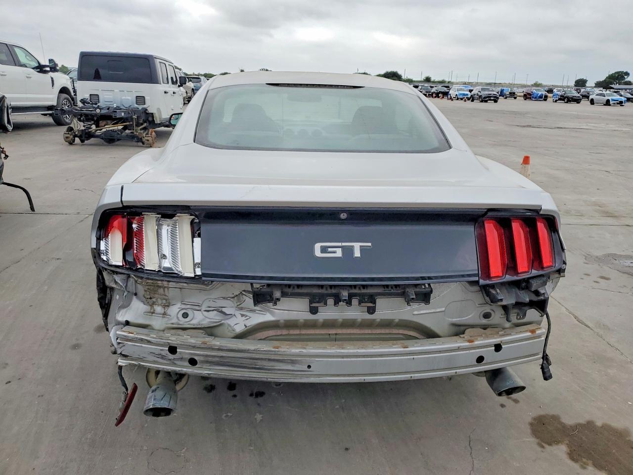 2017 Ford Mustang Gt - zdjęcie 6