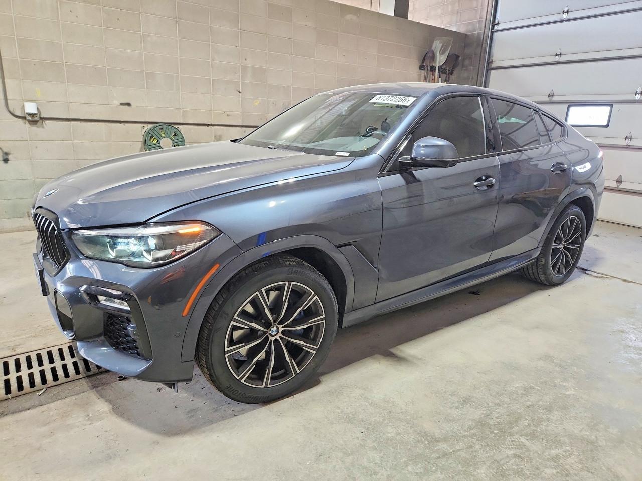 2021 BMW X6 xDrive40I - zdjęcie główne