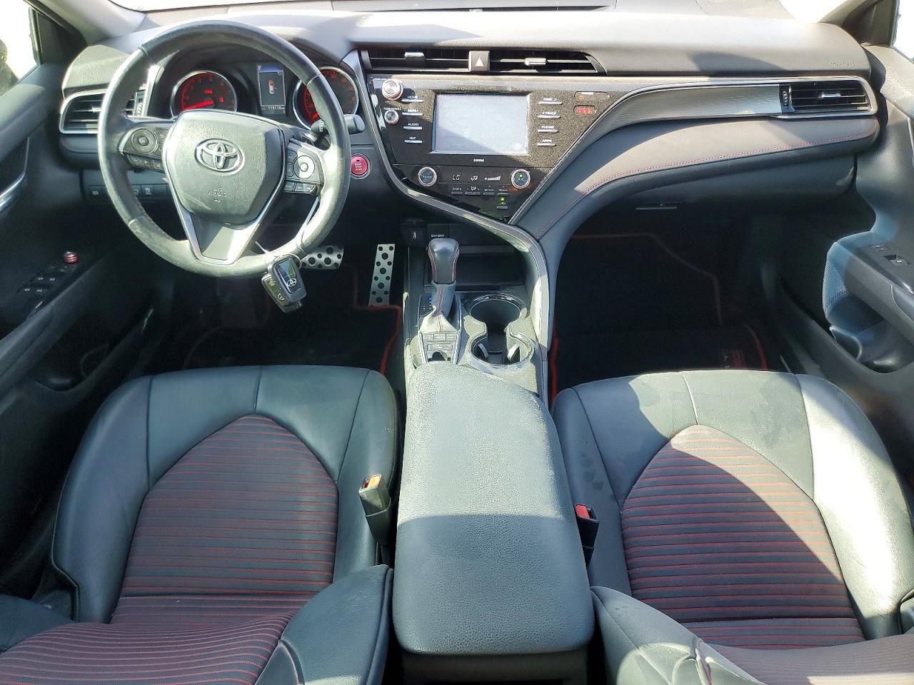 2020 Toyota Camry Trd - zdjęcie 8