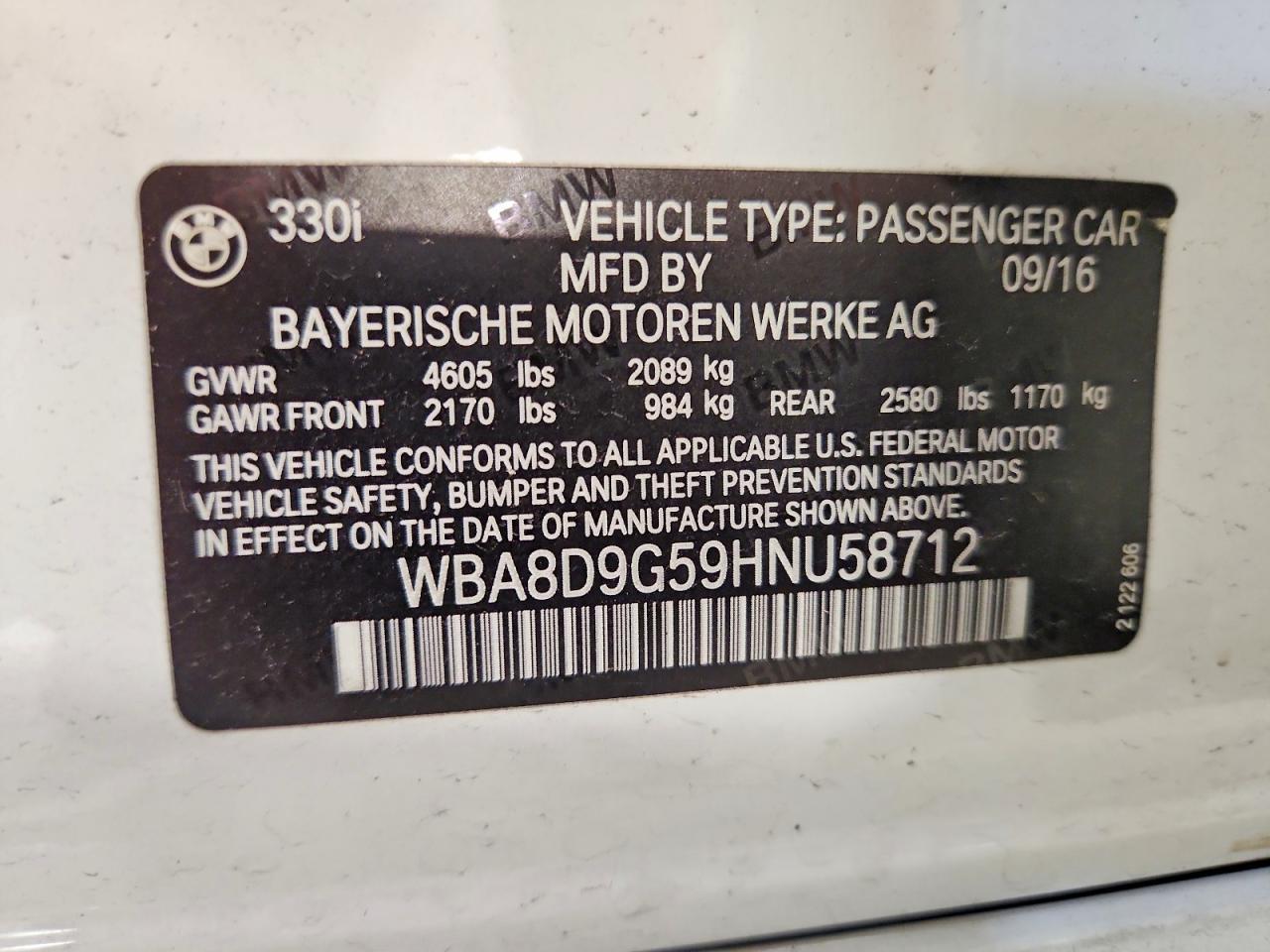 2017 BMW Seria 3 330i - zdjęcie 12