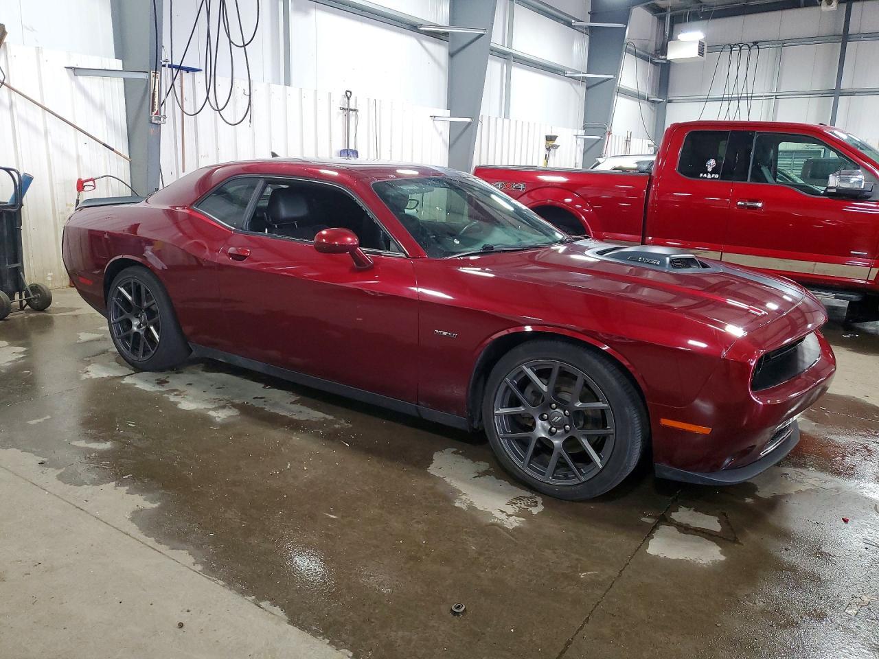 2018 Dodge Challenger R/T - zdjęcie 4