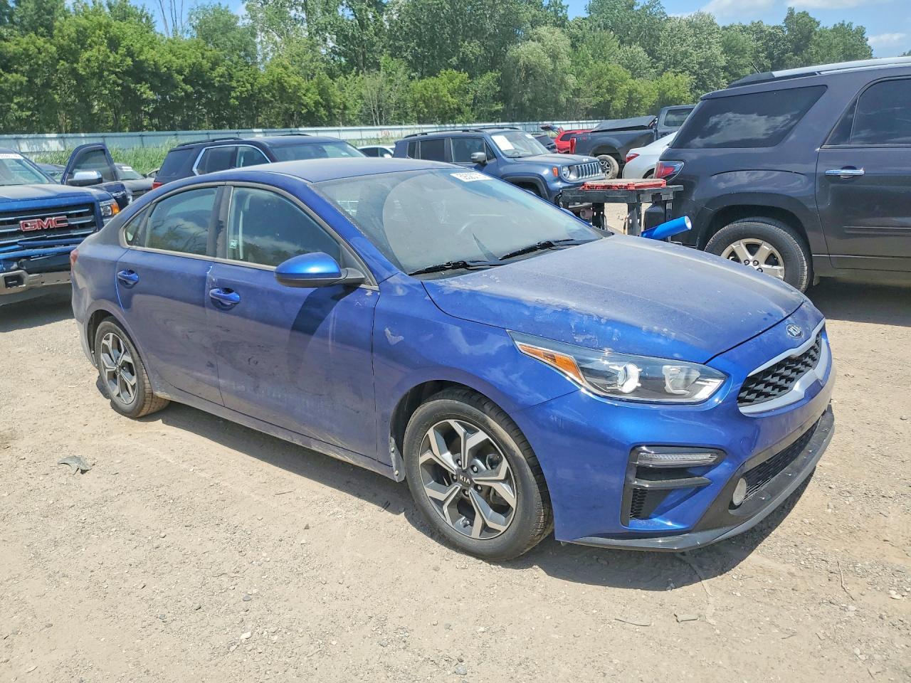 2021 Kia Forte Lxs - zdjęcie 4