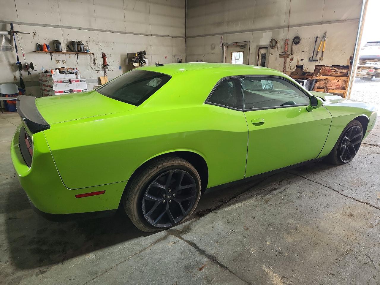 2023 Dodge Challenger Sxt - zdjęcie 3