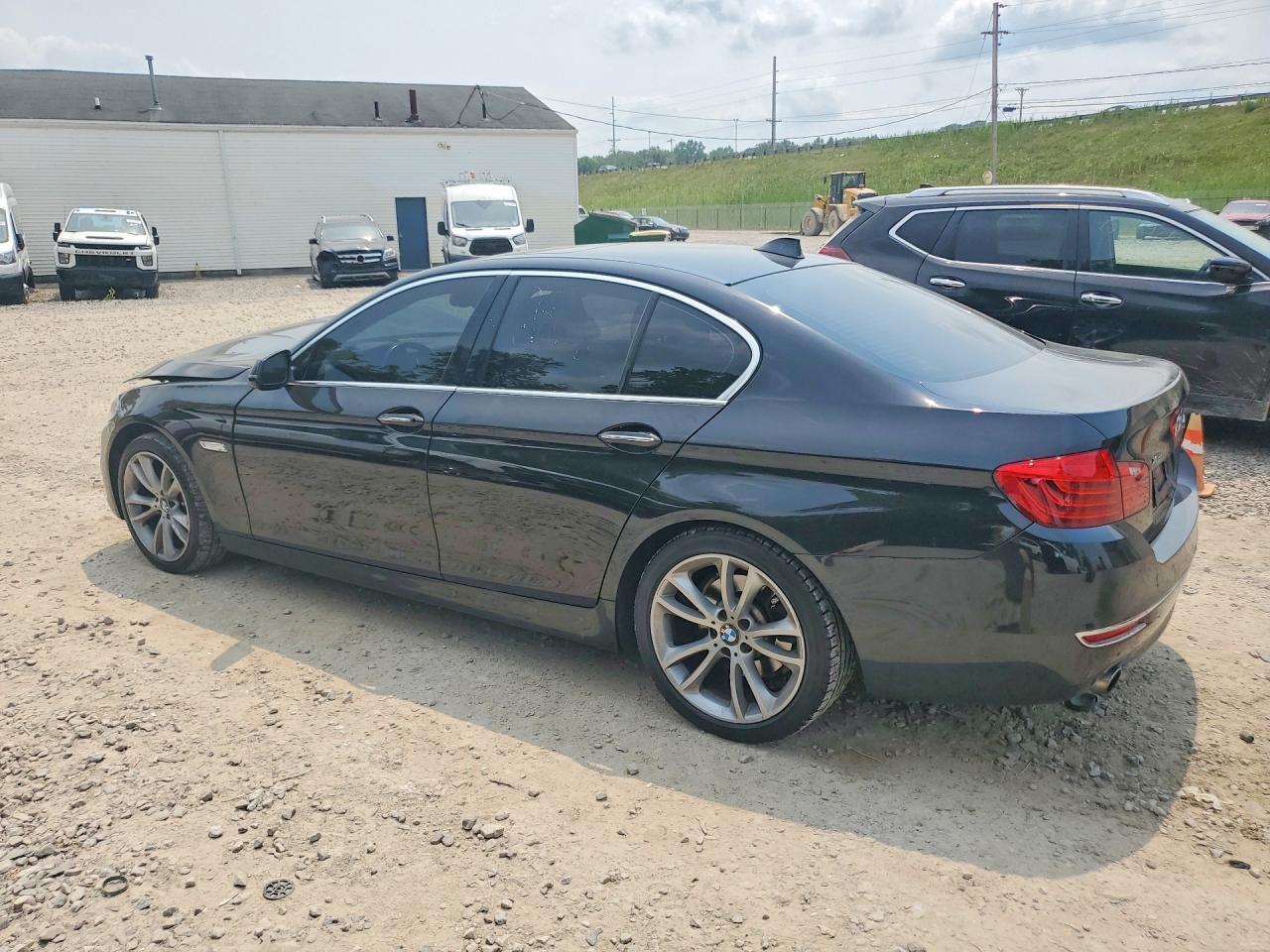 2015 BMW 535 Xi - zdjęcie 2