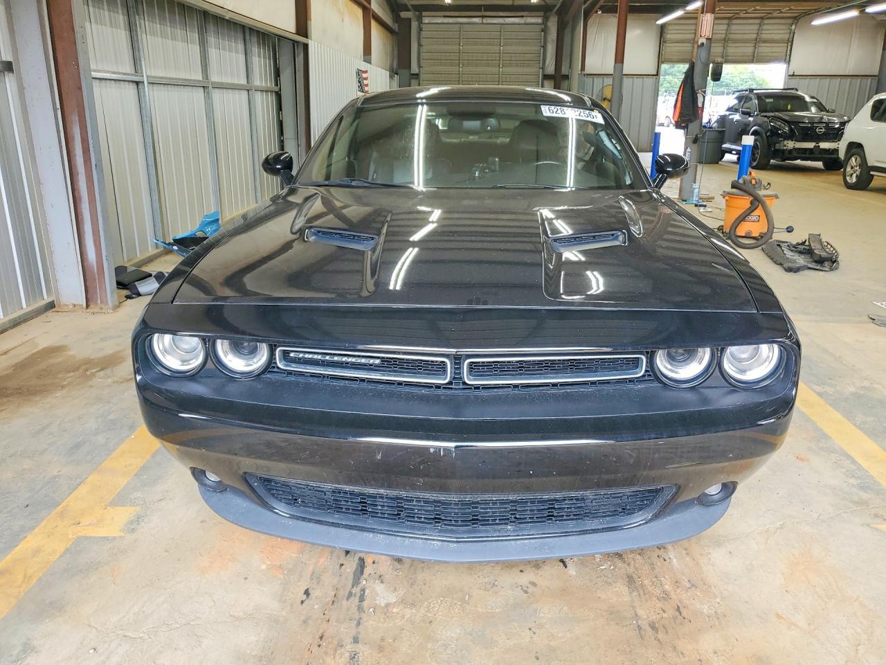 2016 Dodge Challenger Sxt - zdjęcie 5