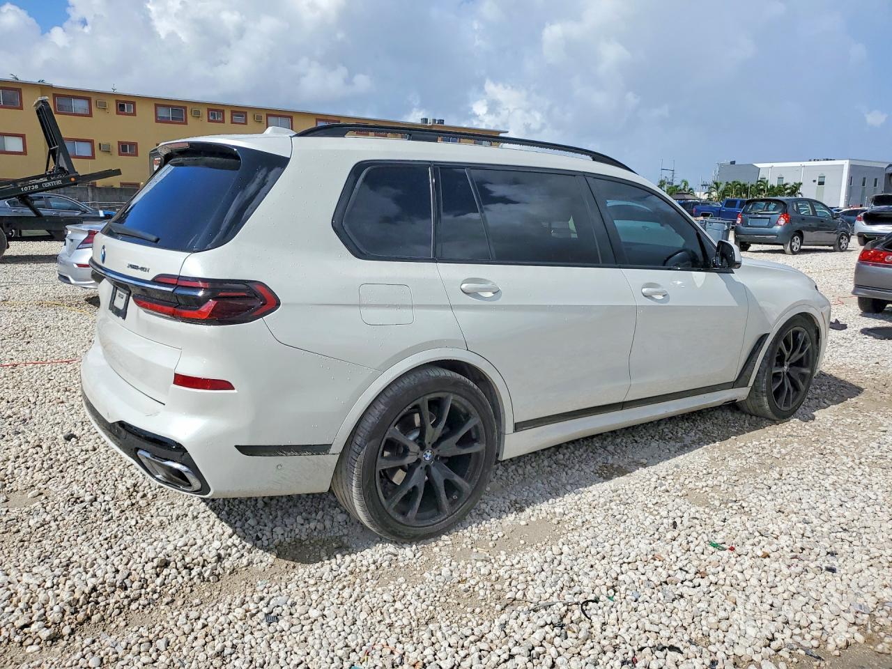 2023 BMW X7 xDrive40I - zdjęcie 3