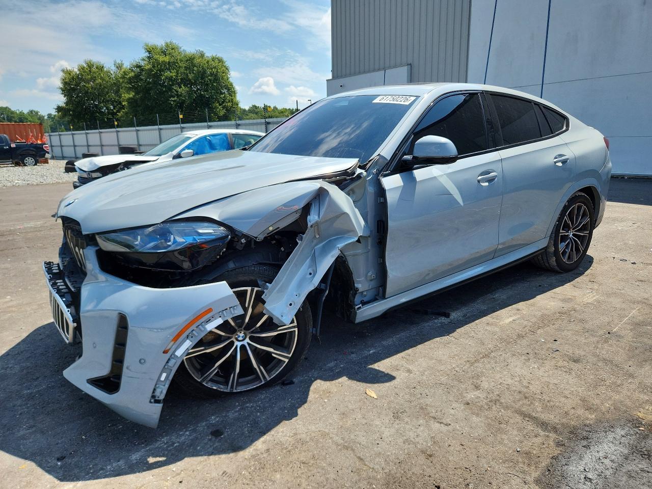 2025 BMW X6 xDrive40I - zdjęcie główne