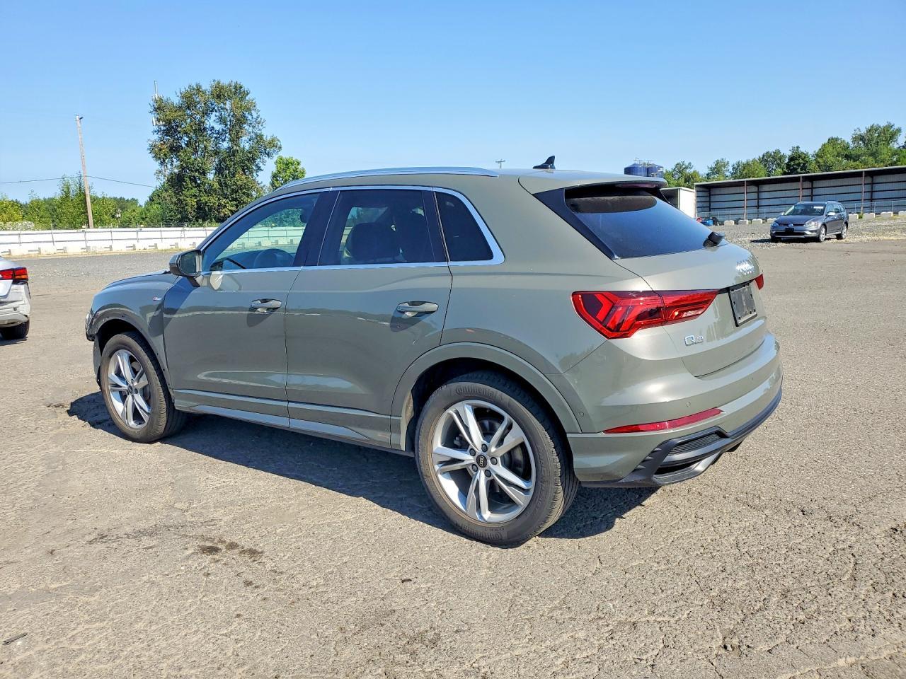 2021 Audi Q3 Premium Plus S Line 45 - zdjęcie 2