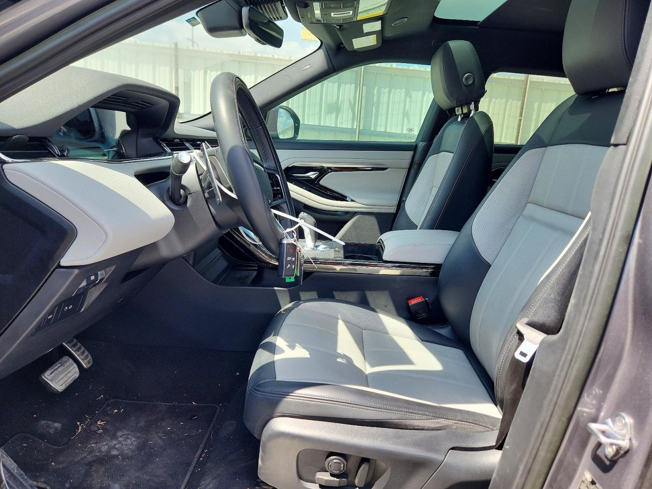 2023 Land Rover Range Rover Evoque R-Dynamic S - zdjęcie 7