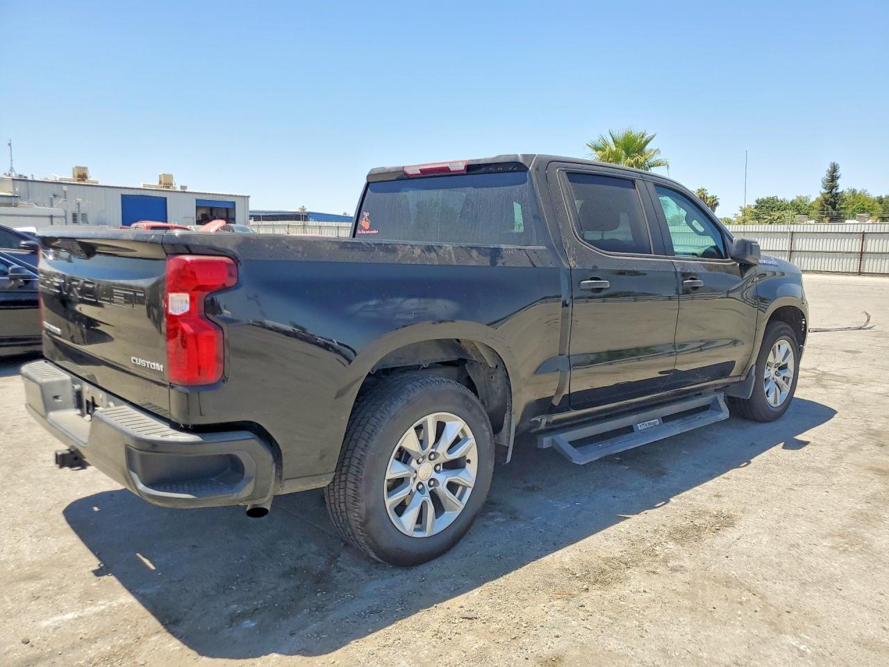 2022 Chevrolet Silverado C1500 Custom - zdjęcie 3