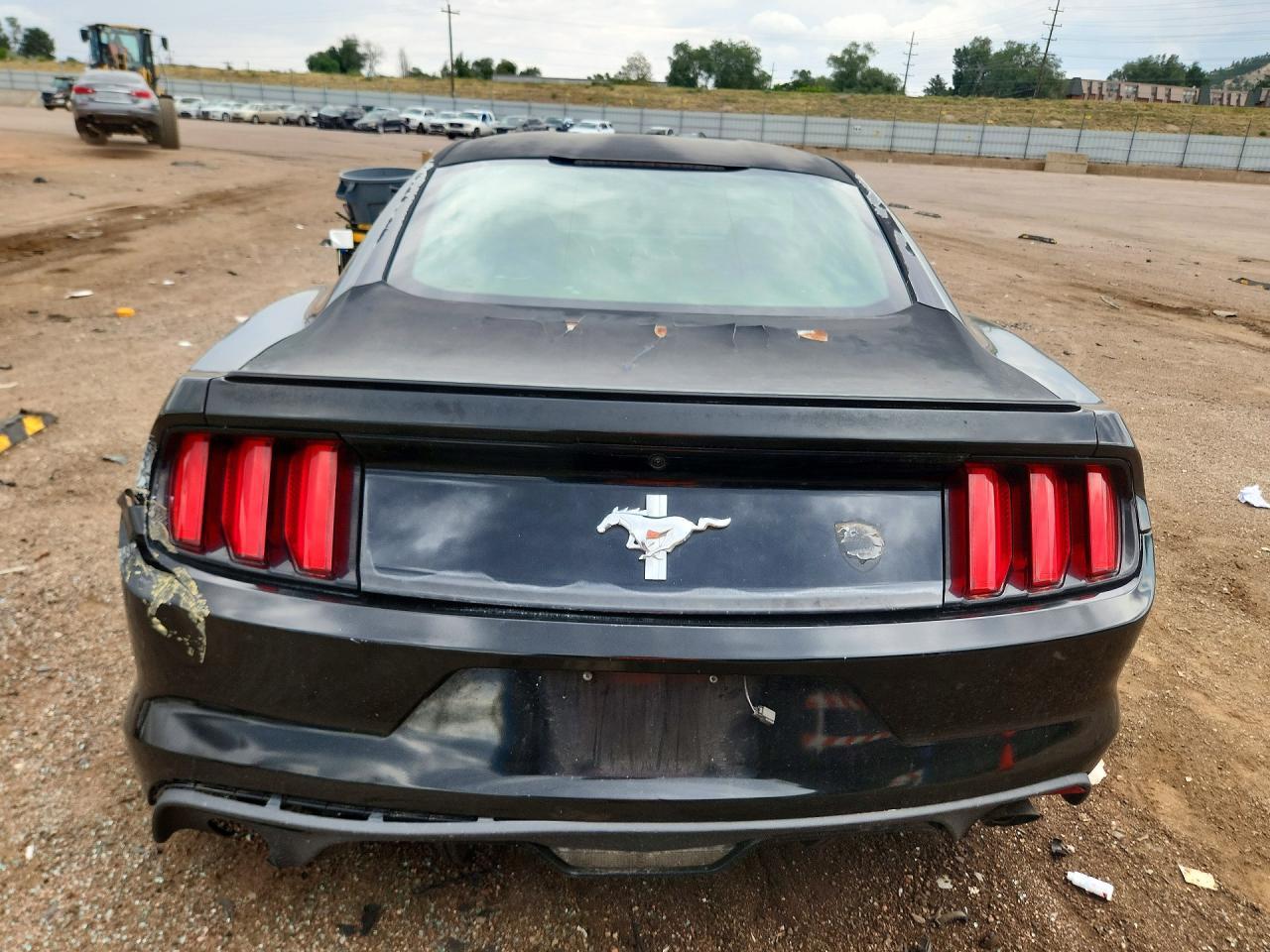2016 Ford Mustang - zdjęcie 6