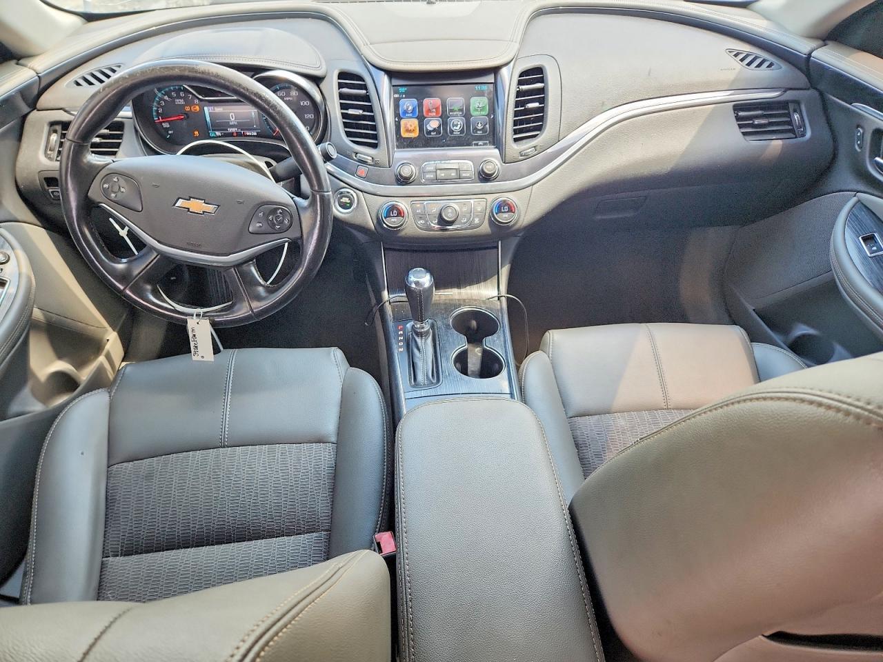 2019 Chevrolet Impala Lt - zdjęcie 8